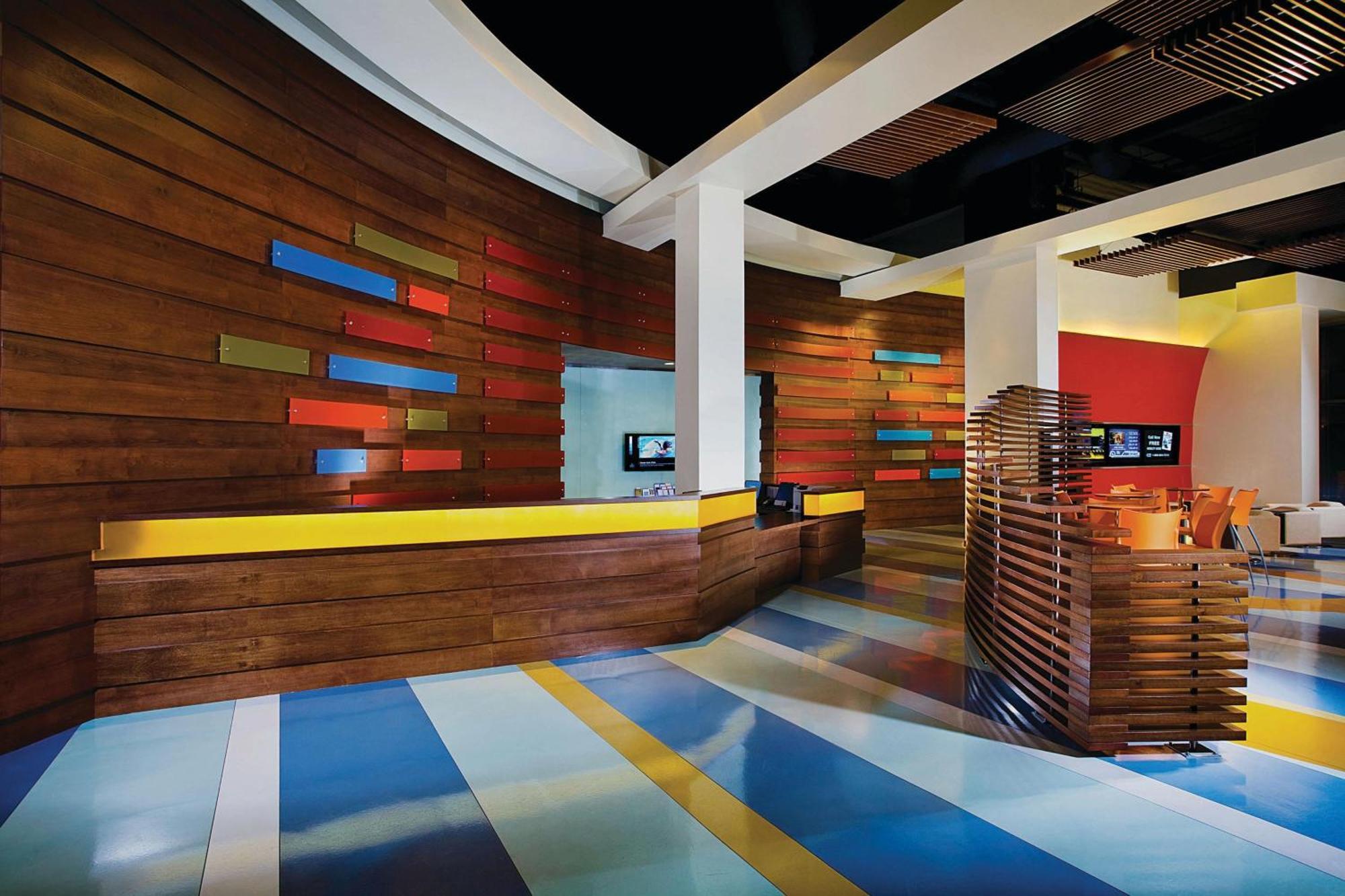 Hotel Renaissance Clubsport Laguna 4*